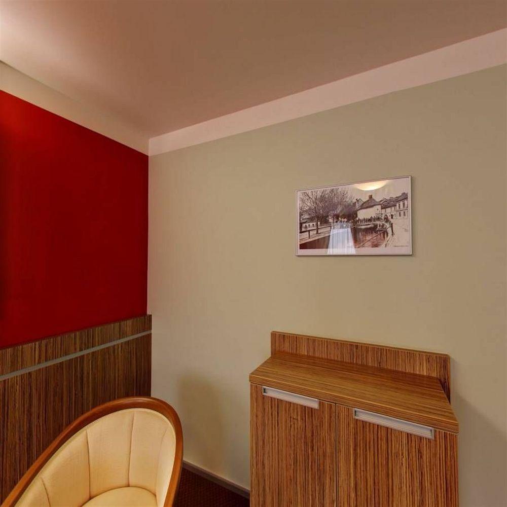 Hotel Vaka เบอร์โน ภายนอก รูปภาพ